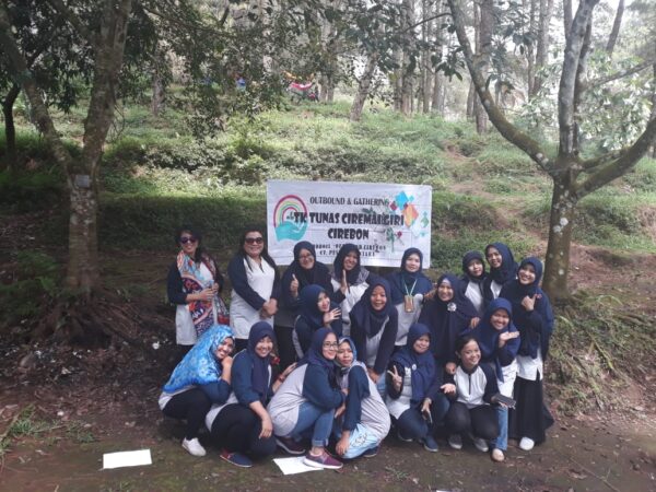 Outbound Pengurus Yayasan, Kepala sekolah, Guru dan Komite sekolah